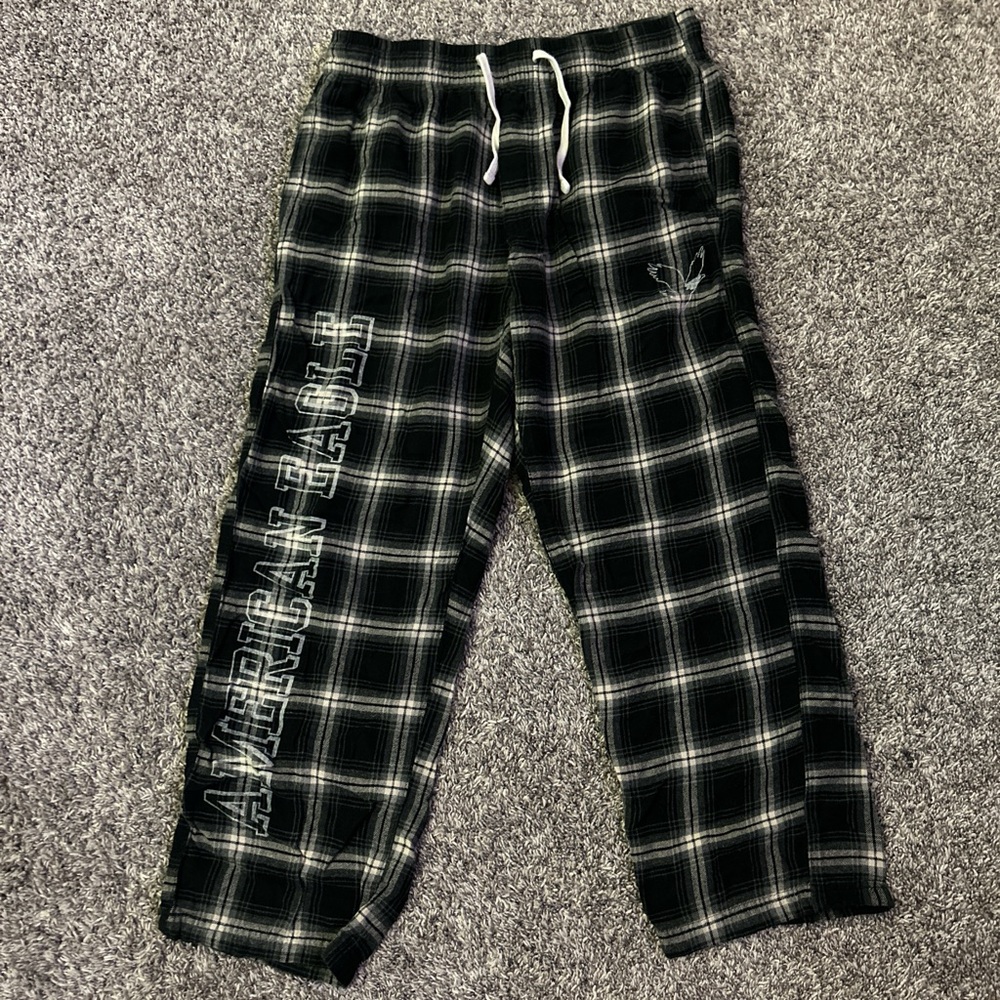 American Eagle Outfitters Mens Black and White Plaid Joggers